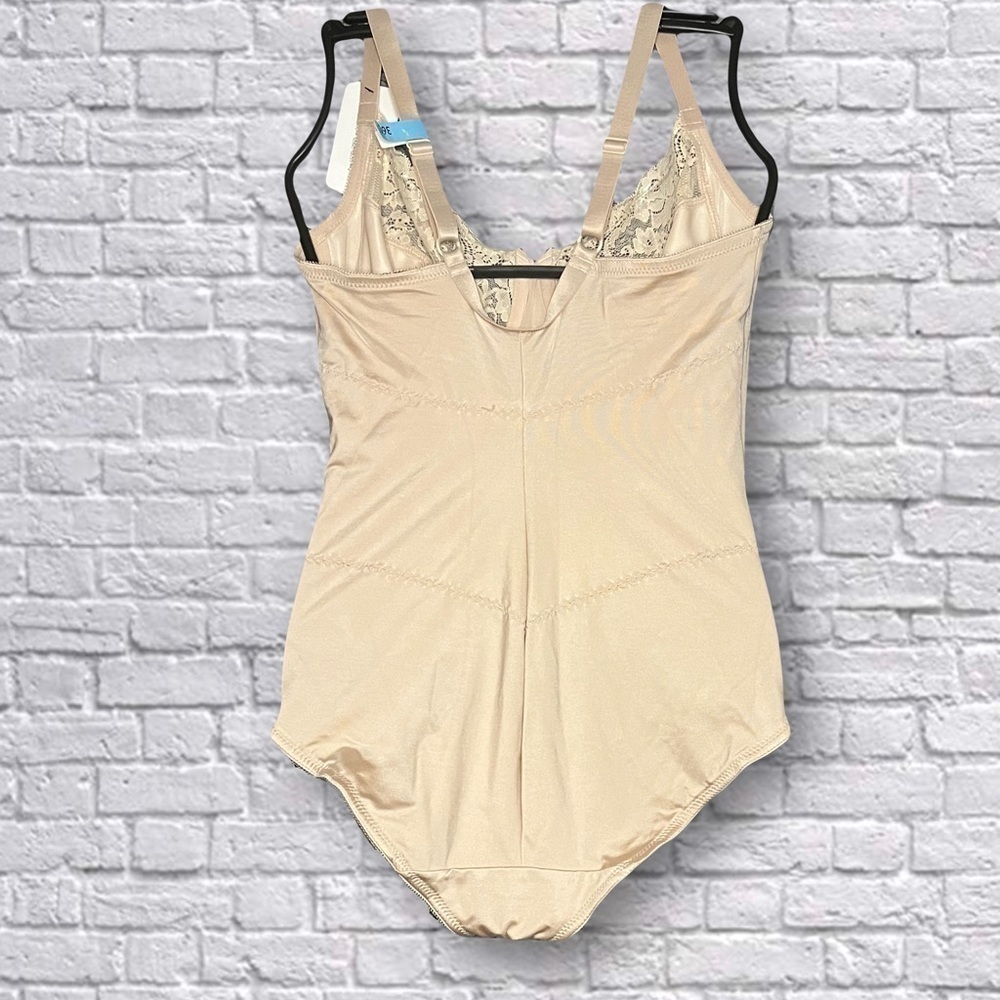 Maidenform Firm Control Shapewear Lace-Trim Body Shaper - Picture 3 of 7